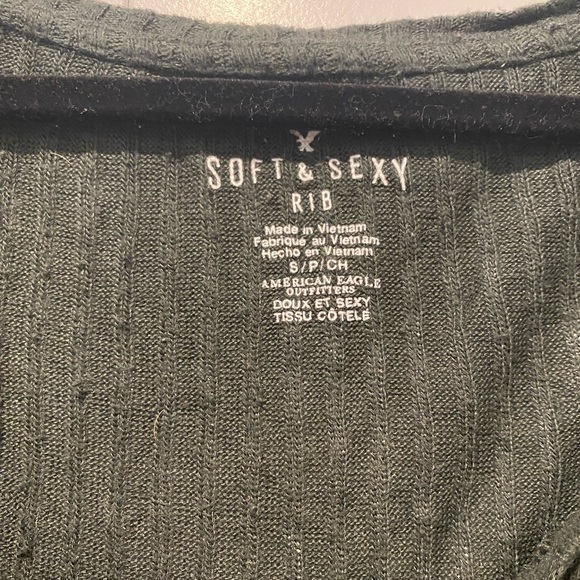 Long Sleeved Ribbed Shirt - Picture 3 of 3